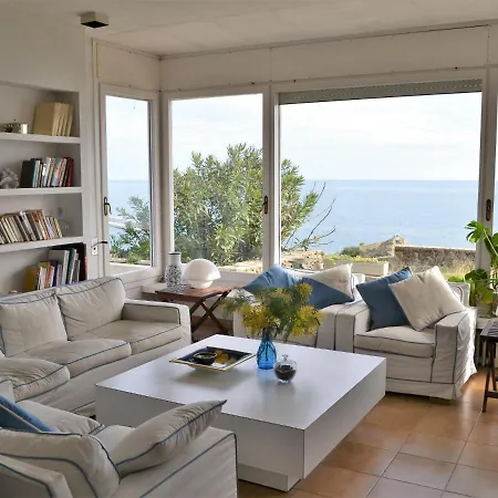 Villa Carboneres 2 Llança